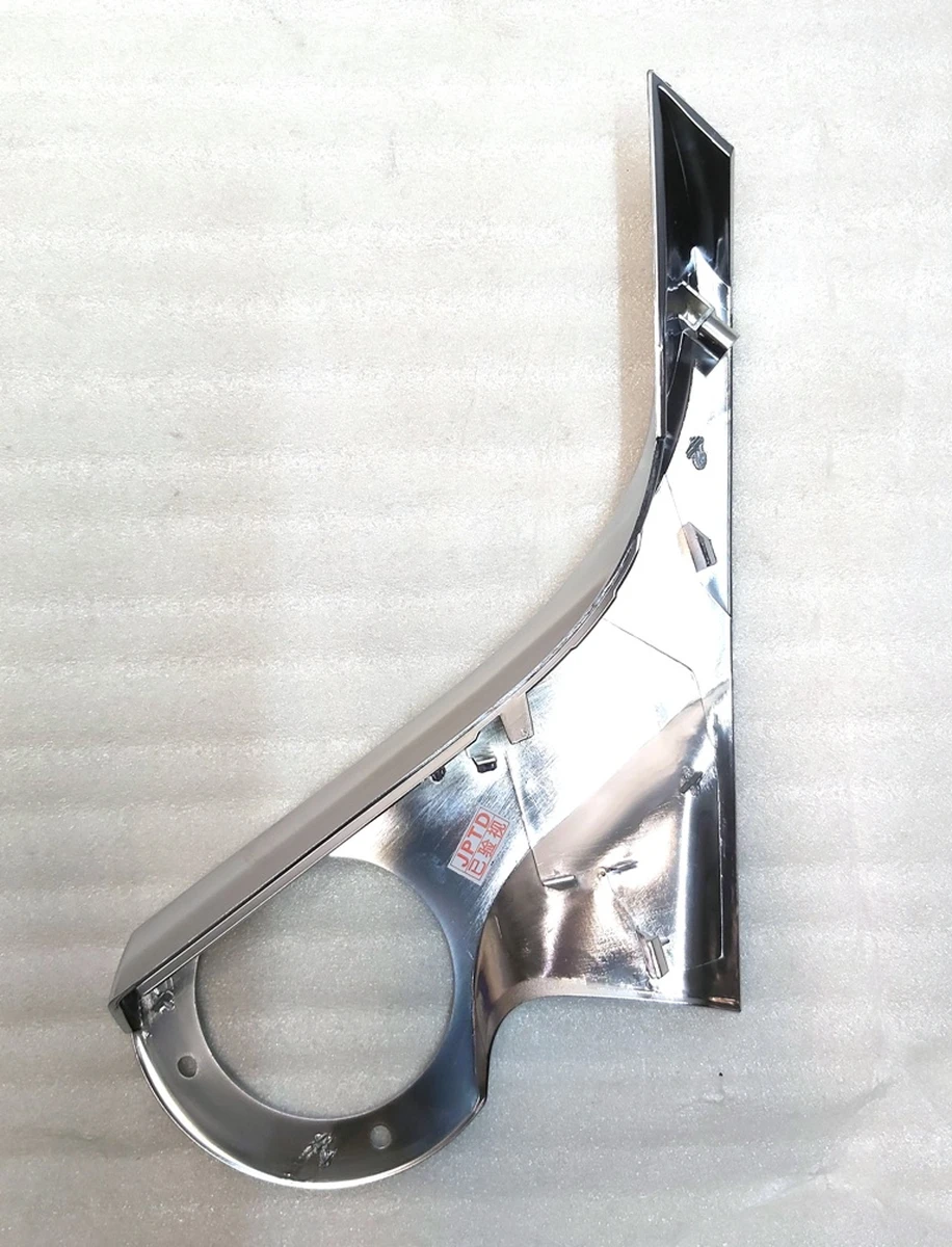 Накладка кронштейна дзеркала зовнішнього правого верхня 2287.3002 CHROME Tesla Model 3 1110778-00, 1592032-00