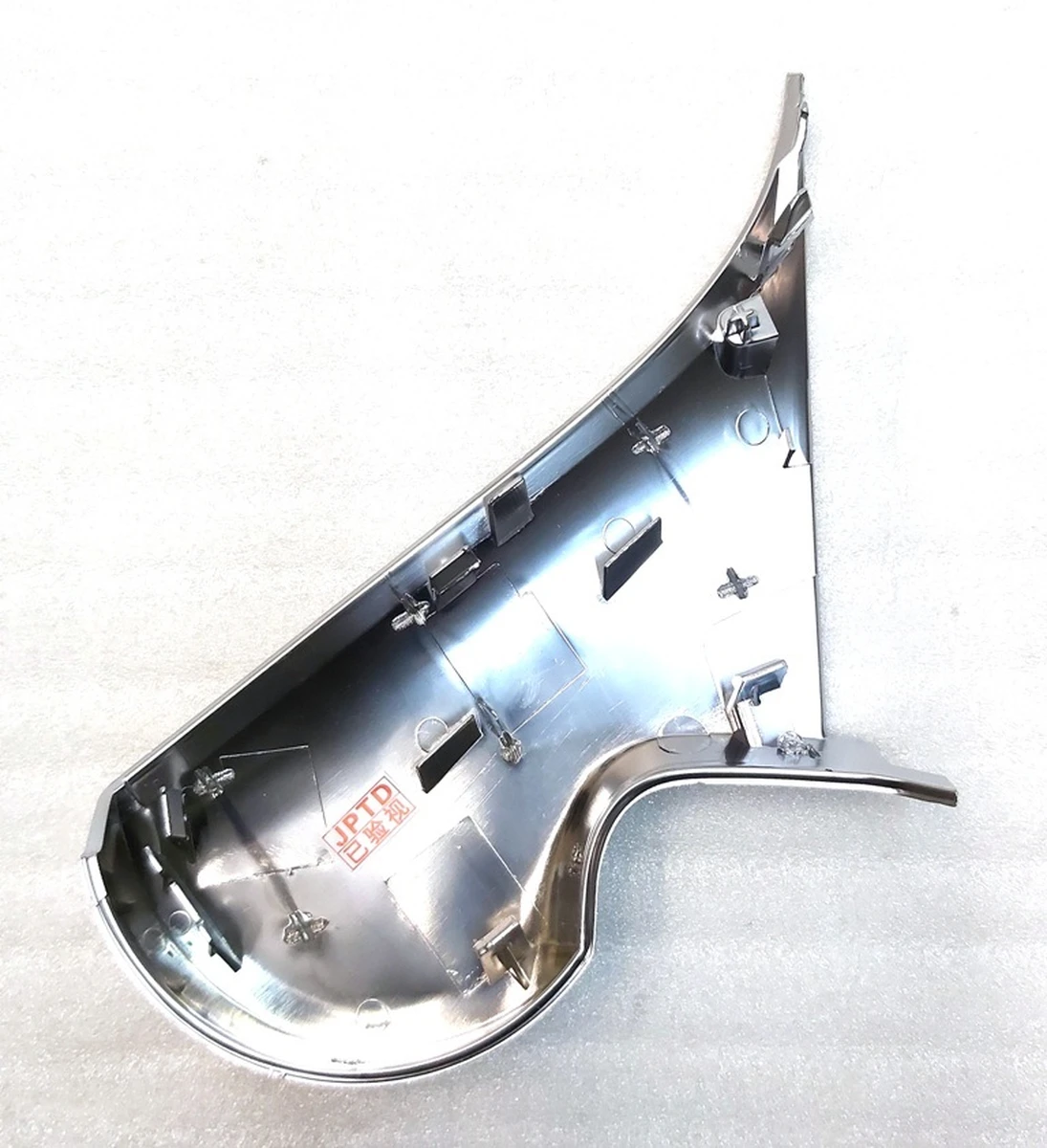 Накладка кронштейна дзеркала зовнішнього лівого нижня 2287.3003 CHROME Tesla Model 3 1110777-00, 1592031-00