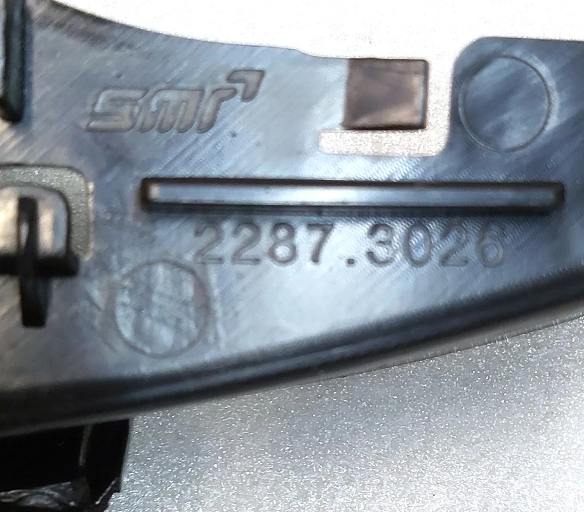 2 Frame of the mirror housing outer right 2287.3026 Tesla Model 3 1110778, 1592032-00-F