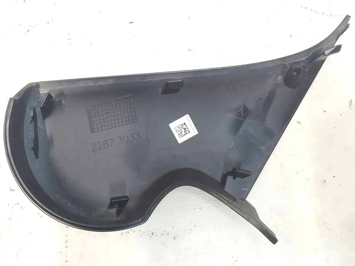 1 Накладка кронштейна дзеркала зовнішнього лівого нижня 2287.3003 BLACK Tesla Model 3 1110777-00, 1592031-00