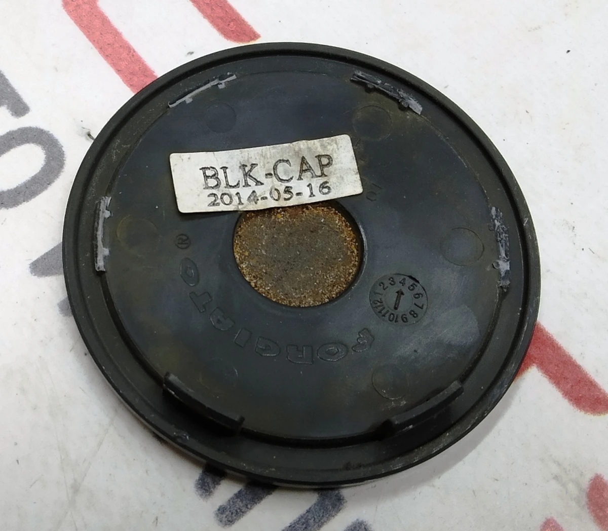 5 Ковпачок центральний колісного диска Forgiato Aggio (з пошкодженням) Tesla model S, model S REST 6005879-01-A