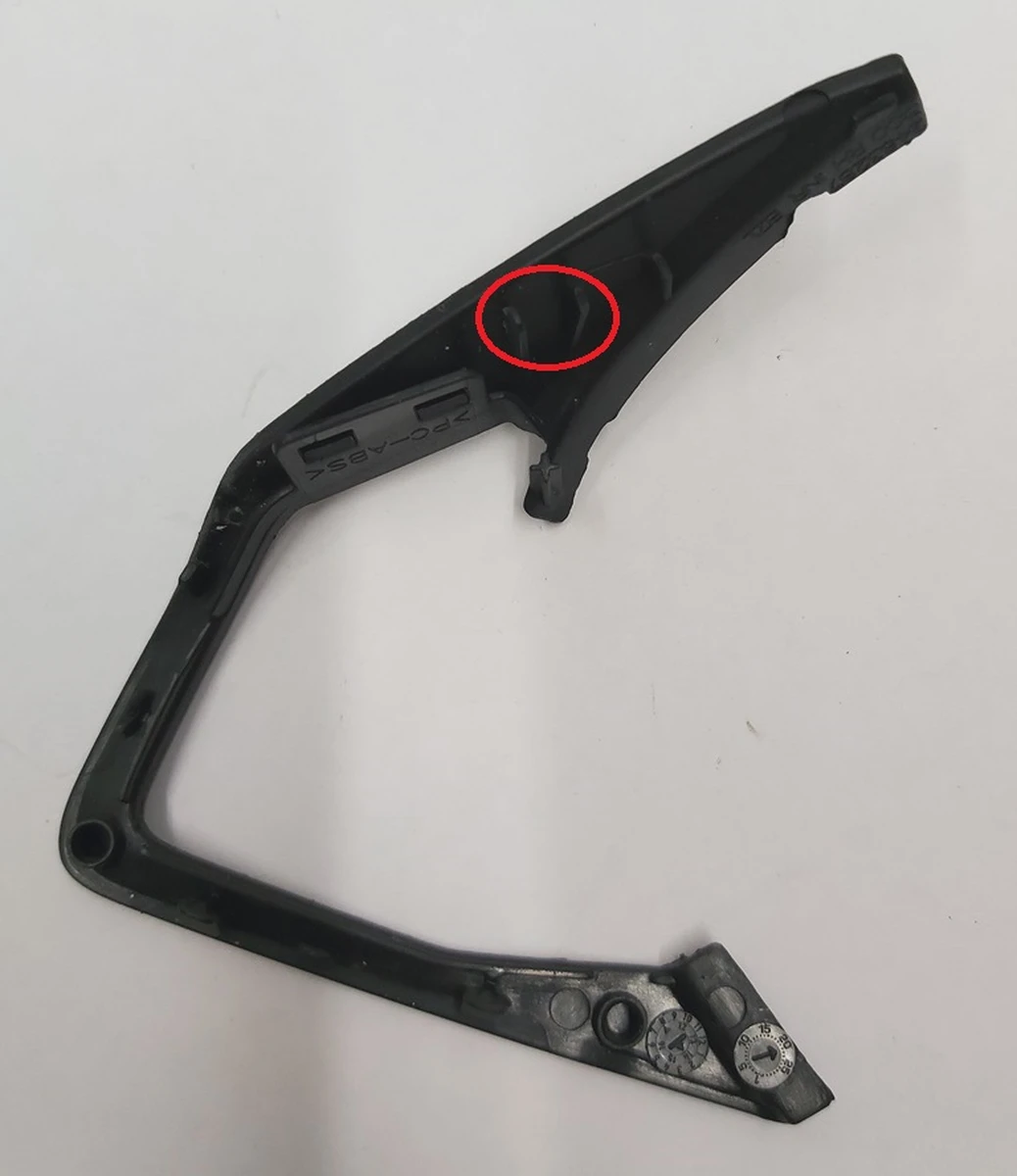 1 Пластик декоративний правий подушки безпеки водія з пошкодженням Tesla model S 2463287