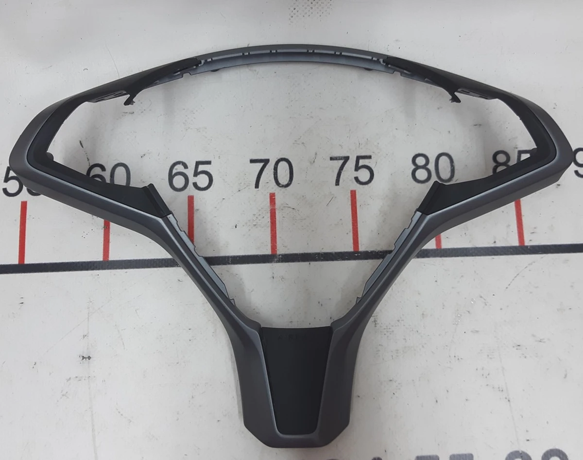 Корпус декоративный подушки безопасности водителя в сборе GRAY Tesla model S REST, model X 2507651-G