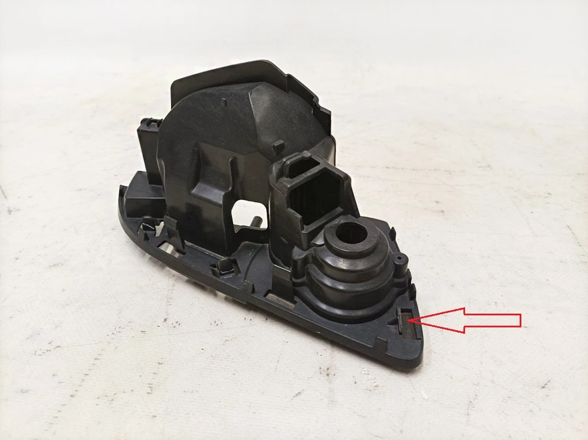 Корпус дзеркала зовнішнього правого з пошкодженням Tesla model Y 2529.3010