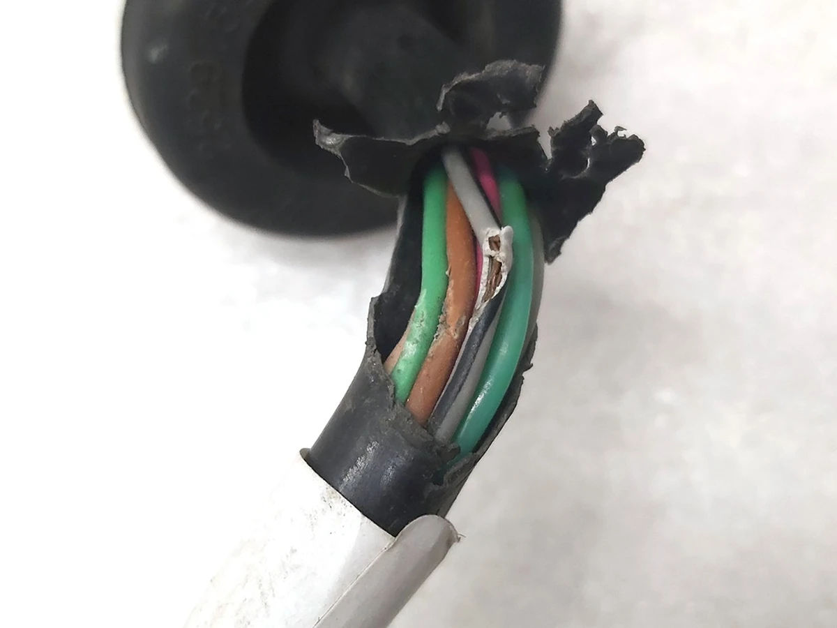 1 Электропроводка зеркала наружного левого PREMIUM Tesla model Y 2529.6001-F