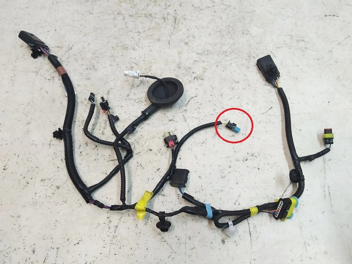 2 Електропроводка боксу переднього багажника (ванни) Tesla Model 3 2567961-03-C