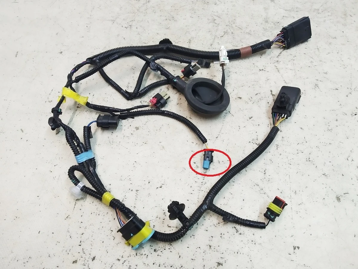 2 Електропроводка боксу переднього багажника (ванни) Tesla Model 3 2567961-03-C