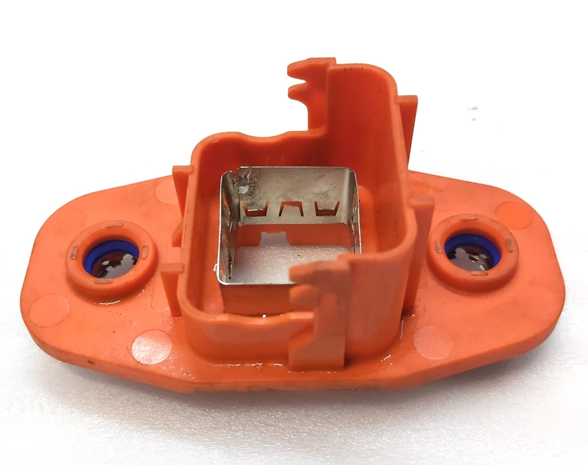 Кронштейн високовольтного роз'єму основної батареї екранований HC-STAK 25 Tesla model 3, model Y 1109535-00-D