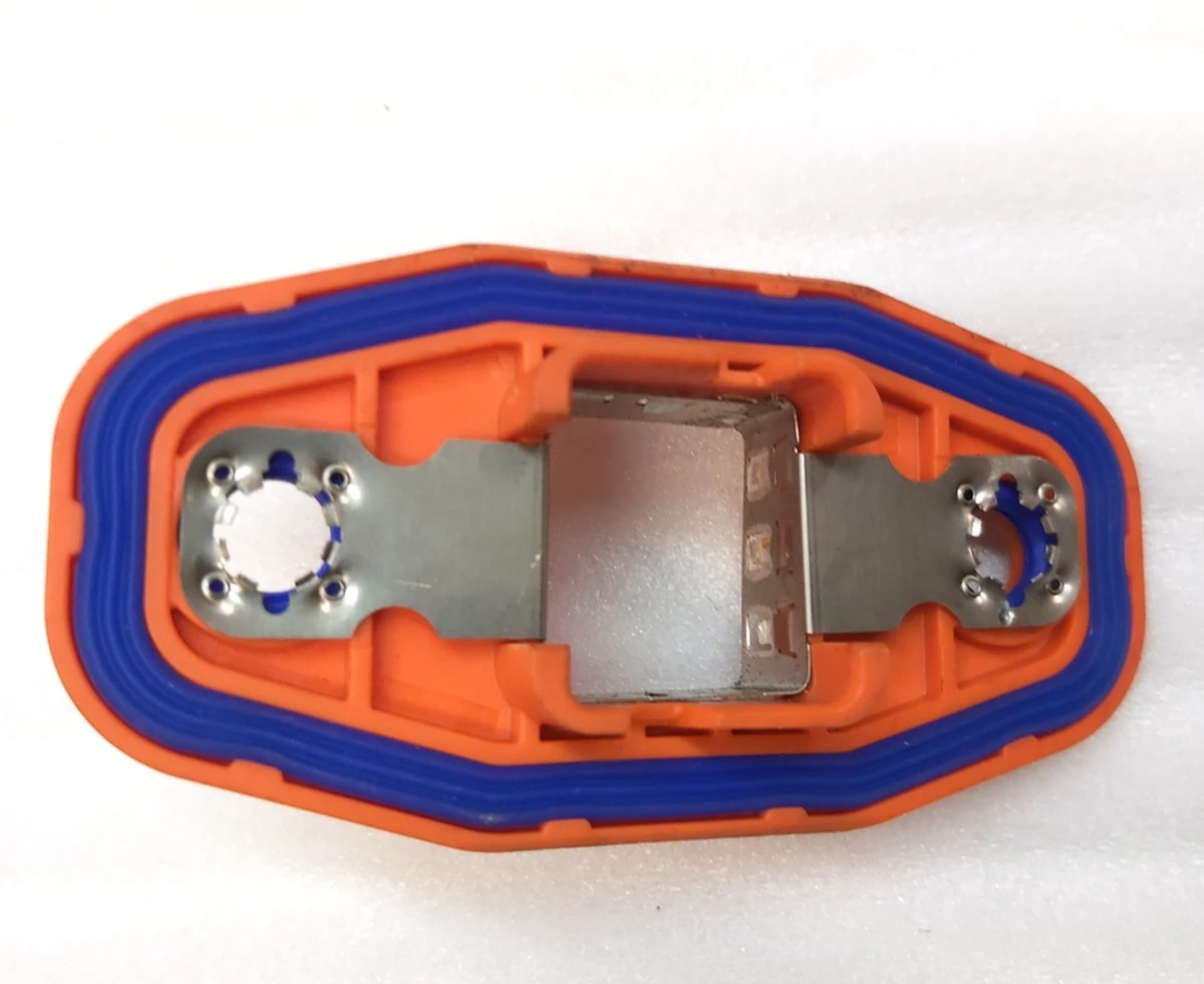 Кронштейн високовольтного роз'єму основної батареї екранований HC-STAK 25 Tesla model 3, model Y 1109535-00-D