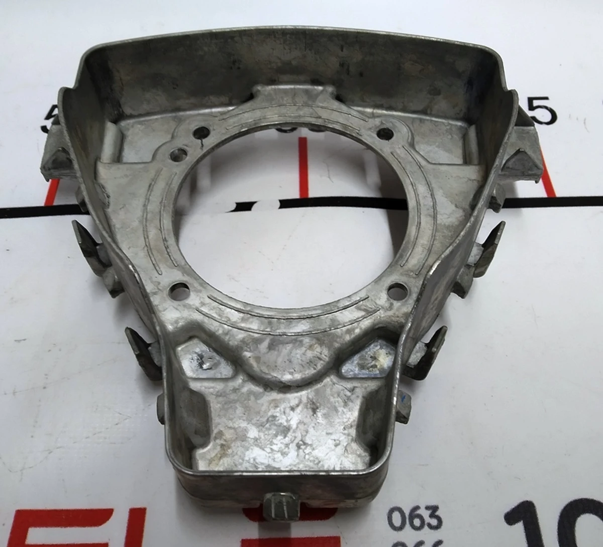 1 Корпус(бокс) металевий подушки безпеки водія Tesla model X S REST 3058097