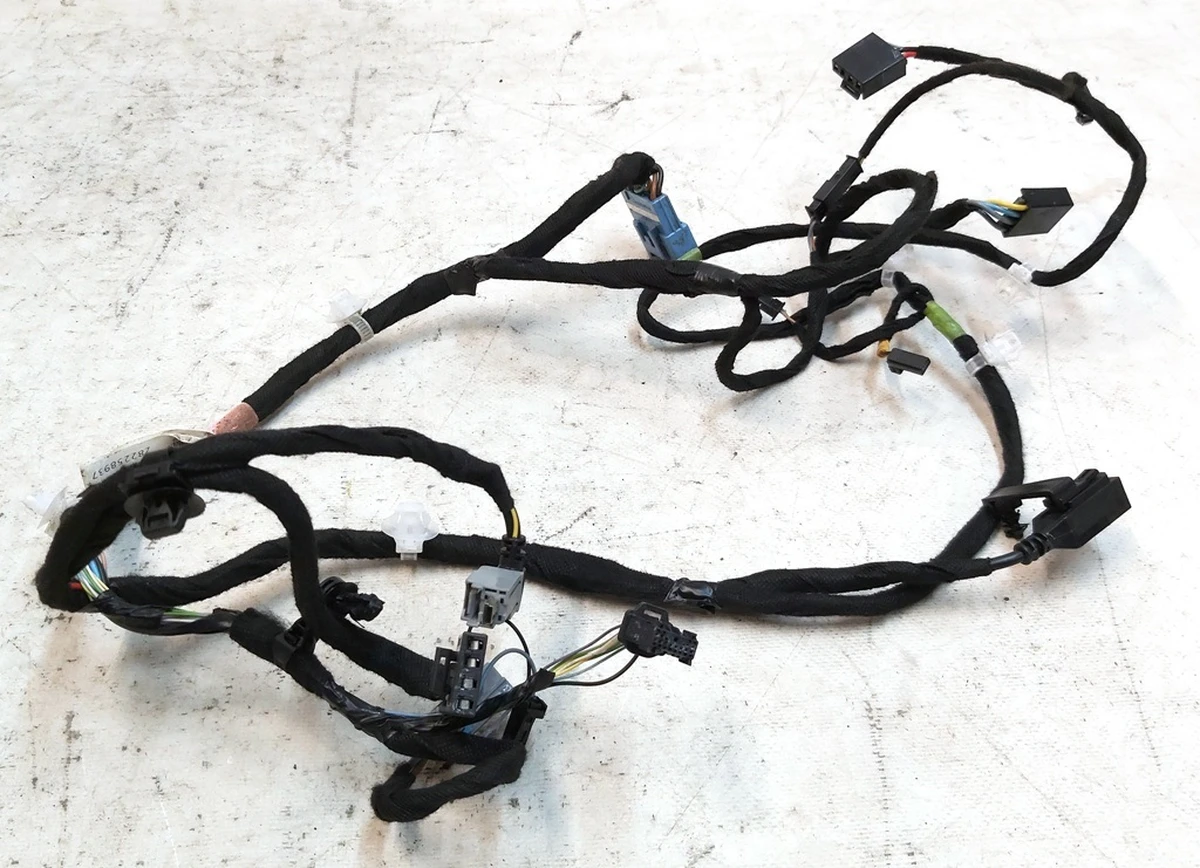 2 Електропроводка центральної консолі PREMIUM із пошкодженням Tesla model 3 3067956-00-A