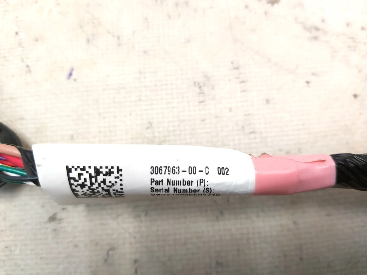 2 Front Right Door Wiring PREMIUM Tesla model 3 3067963-00-C