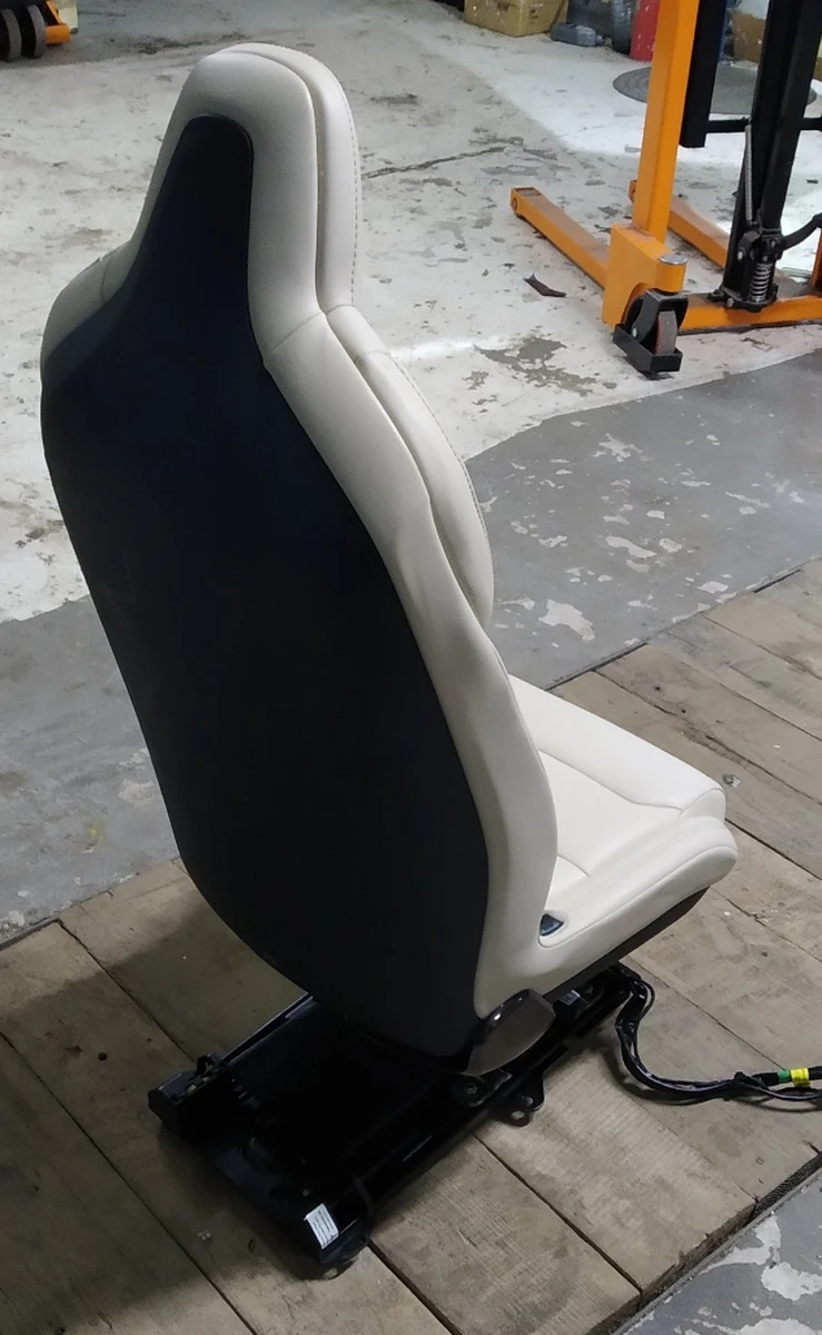 1 2nd Row Seat Left PUR CRM Travel Assembly (No Power Seat Tilt) Tesla model X 3123509-03-A