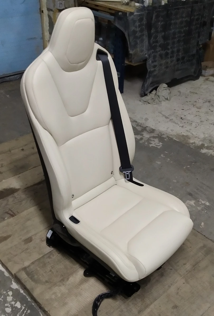 1 2nd Row Seat Left PUR CRM Travel Assembly (No Power Seat Tilt) Tesla model X 3123509-03-A