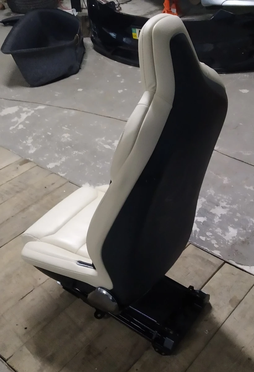 1 2nd Row Seat Left PUR CRM Travel Assembly (No Power Seat Tilt) Tesla model X 3123509-03-A