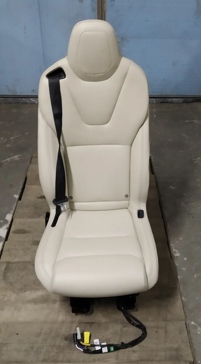 1 Сиденье 2-го ряда правое PUR CRM с мех. пер. (без блока упр. и подушки безопас.) (без электропривода наклона сиденья) Tesla model X 3123608-03-A