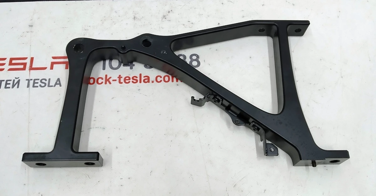 Опора каркаса 2-го ряду сидінь 60/40 ліва/права у зборі з крон. кріплення тросиків ручного розблокування хутра. переміщення Tesla model X 3123713-03-A