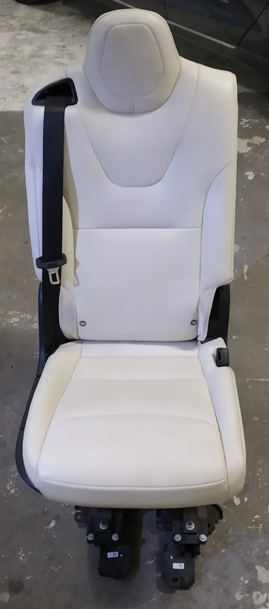 1 Сидіння 2-го ряду праве одинарне PUR CRM з механізмом пересування в зборі Tesla model X 3123720-03-A