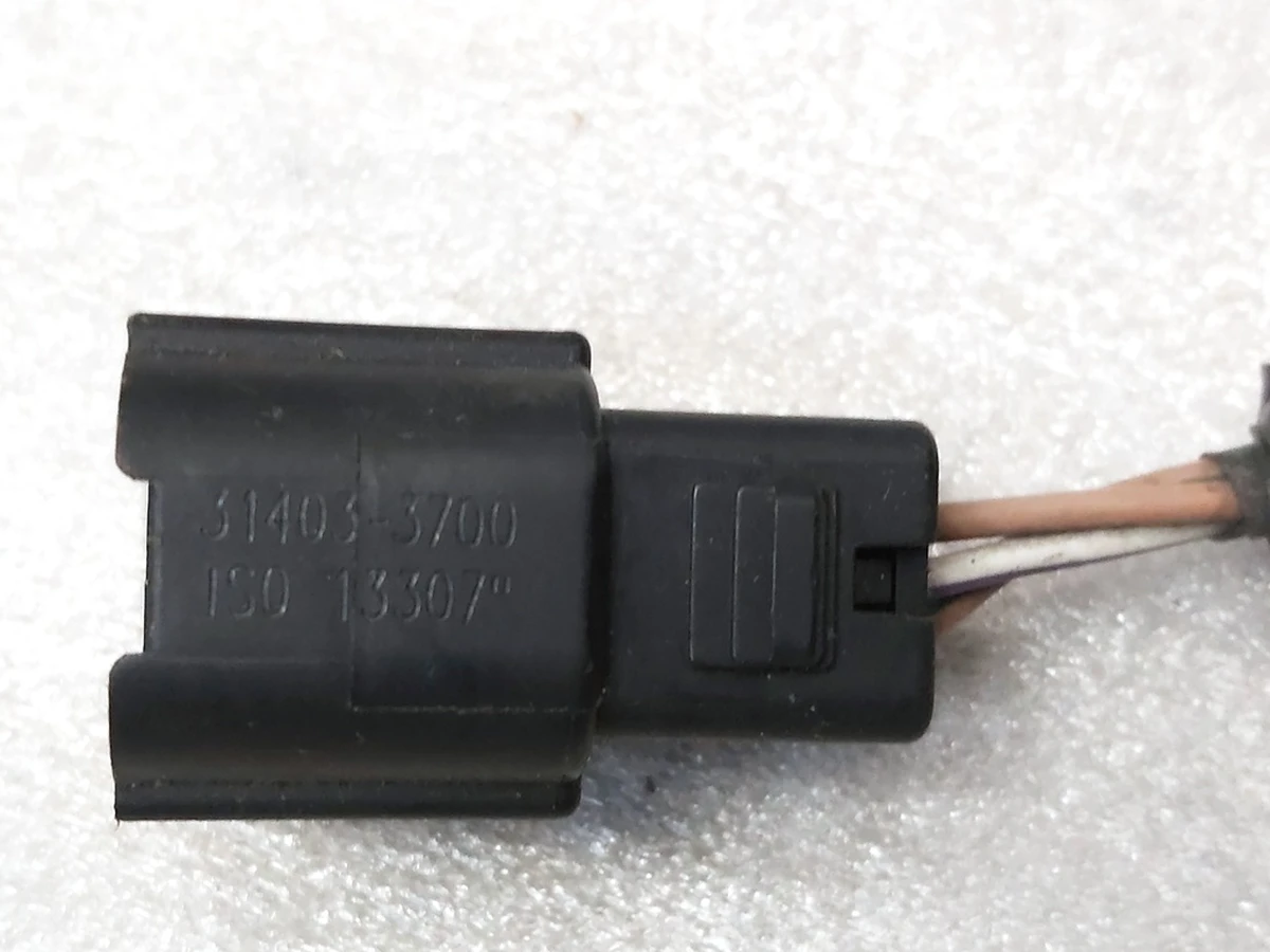 Роз'єм (фішка) парктроніка 1014388 Tesla model S 1004420 1004421