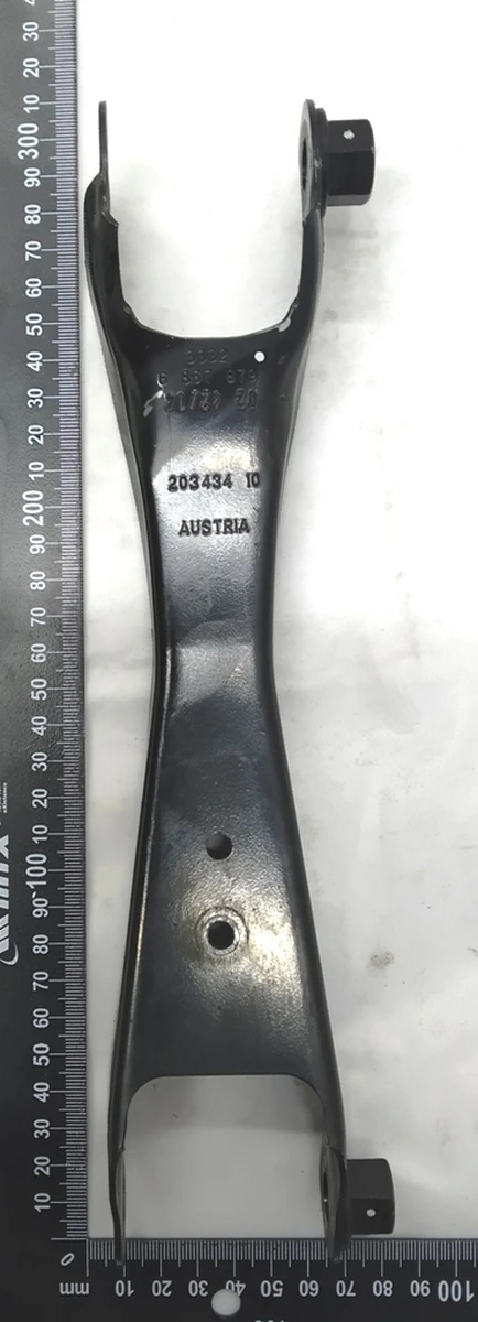 Важіль задній поздовжній / поперечний лівий / правий BMW i3 33306867879