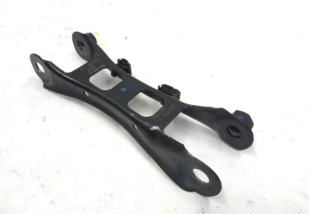 Left rear upper longitudinal arm assembly with screw nut and ABS sensor clips BMW i3 33306867881