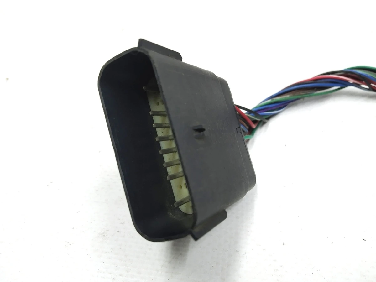Разъём проводки переднего бампера x901/20pin Tesla model X 1004420-04-R