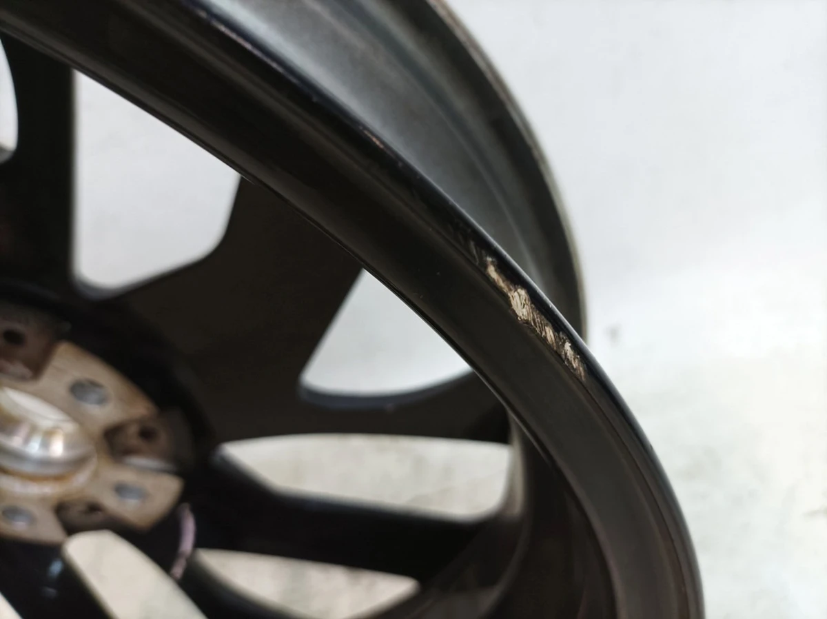 Light alloy wheel 5Jx19H2 IS43 with minor damage BMW I3 36116852054