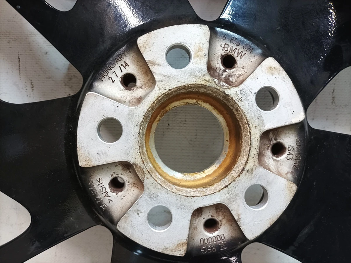 Колісний диск легкосплавний 5Jx19H2 IS43 з пошкодженнями BMW I3 36116856894