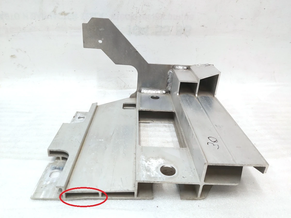 Sill reinforcement, right with damage BMW i3 39206873786