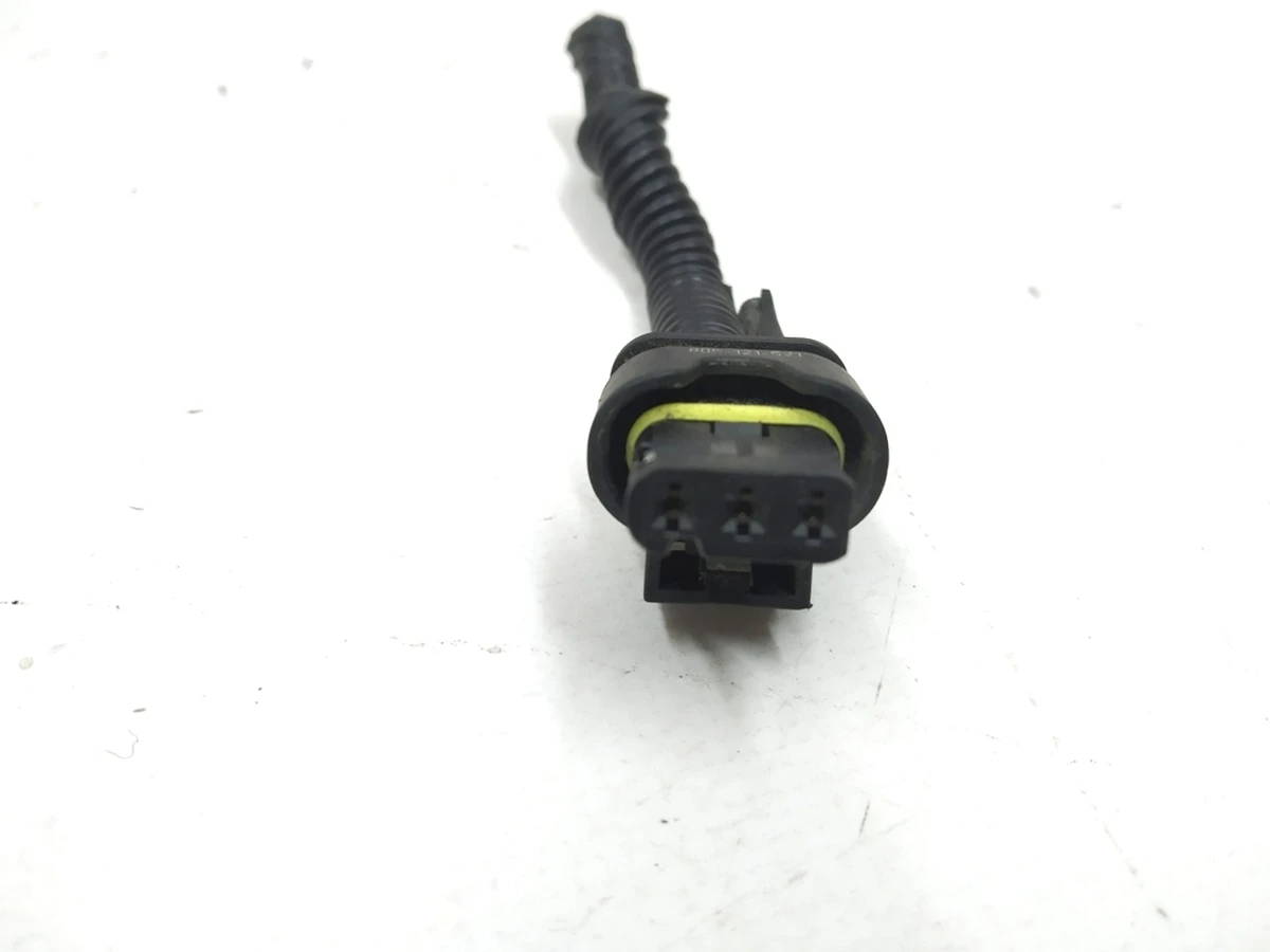 PARK ASSIST RETAINERS (x521/3pin) Tesla model S REST 1-1718641-1, 1-1718653-1