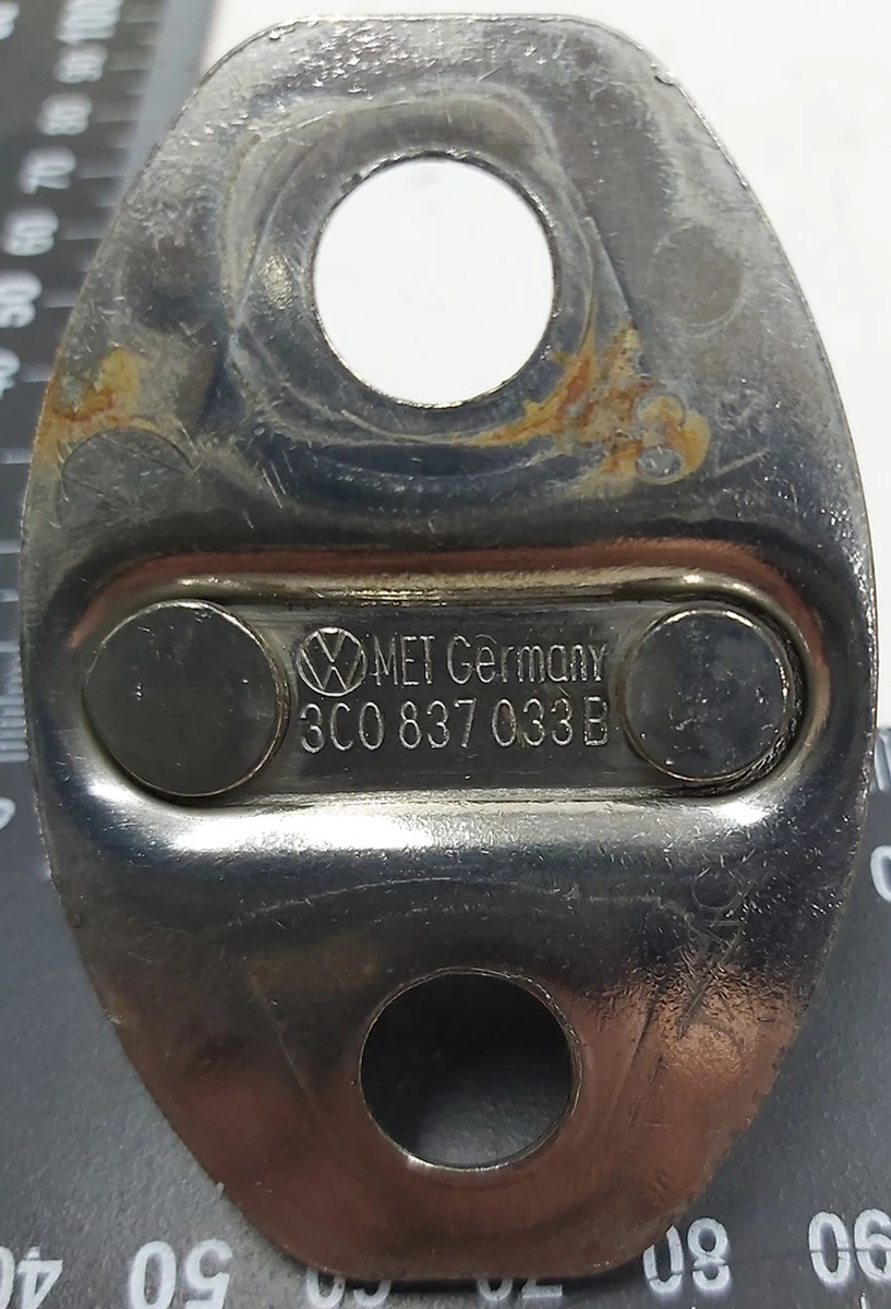 Door lock hinge front left right Volkswagen E-GOLF 3C0837033B