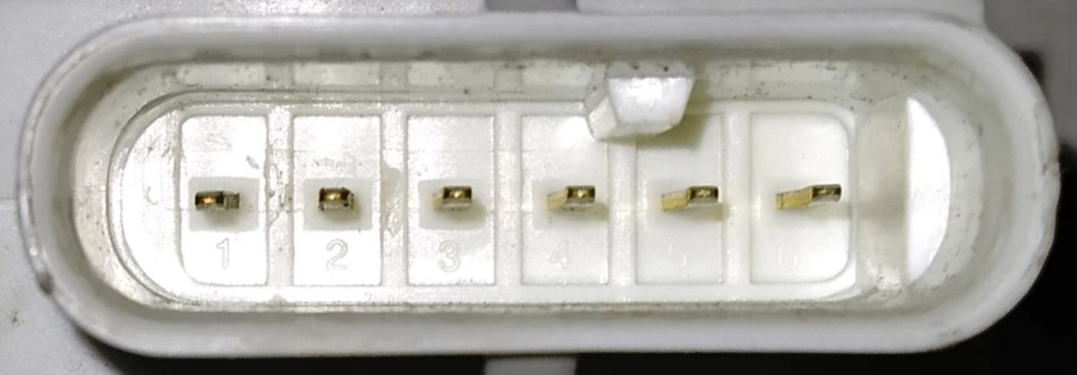 1 Механізм дотяжки замка двері передньої лівої Tesla model X 1126199-00-B