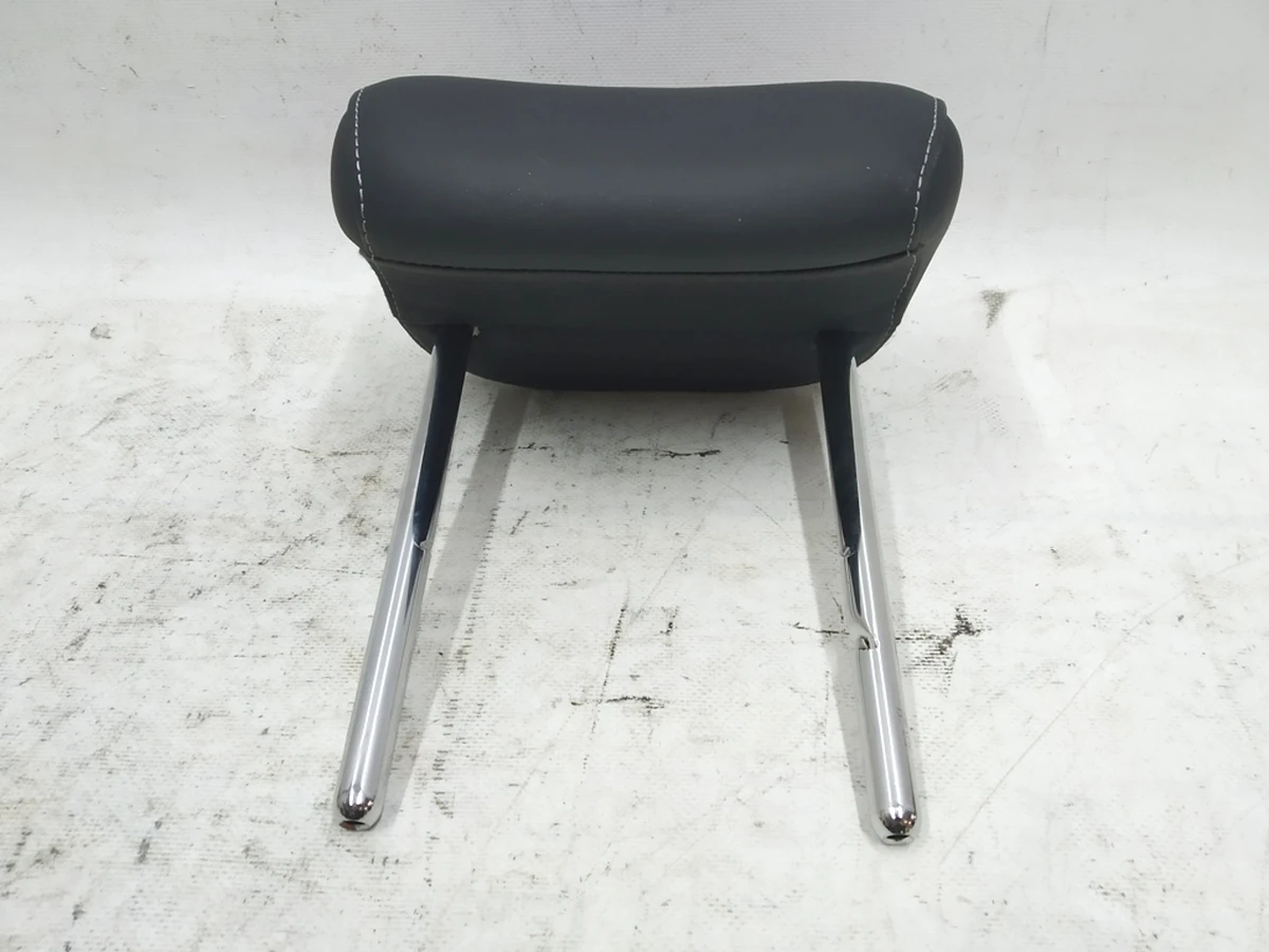 Second row headrest with leather upholstery adjustable SLI central Audi E-tron 4K0885975A