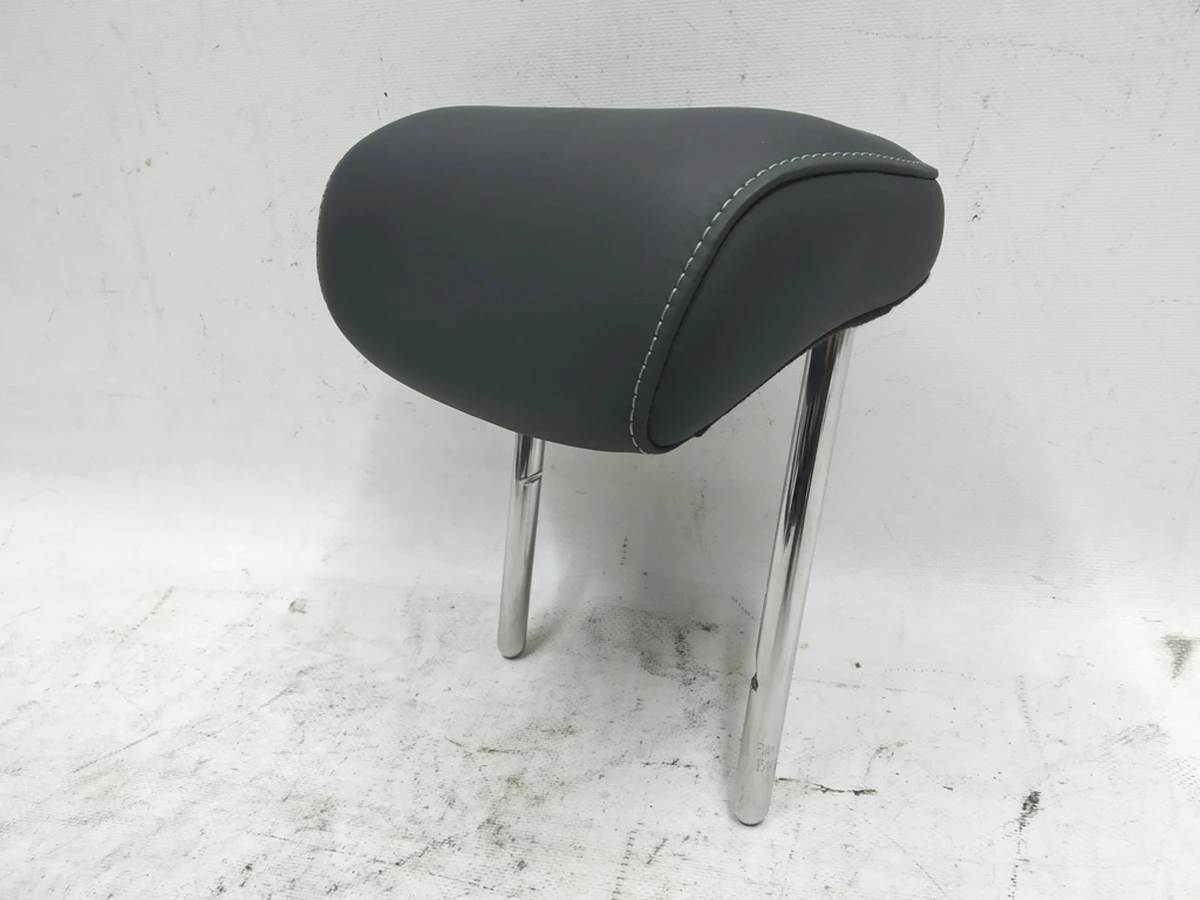 Second row headrest with leather upholstery adjustable SLI central Audi E-tron 4K0885975A