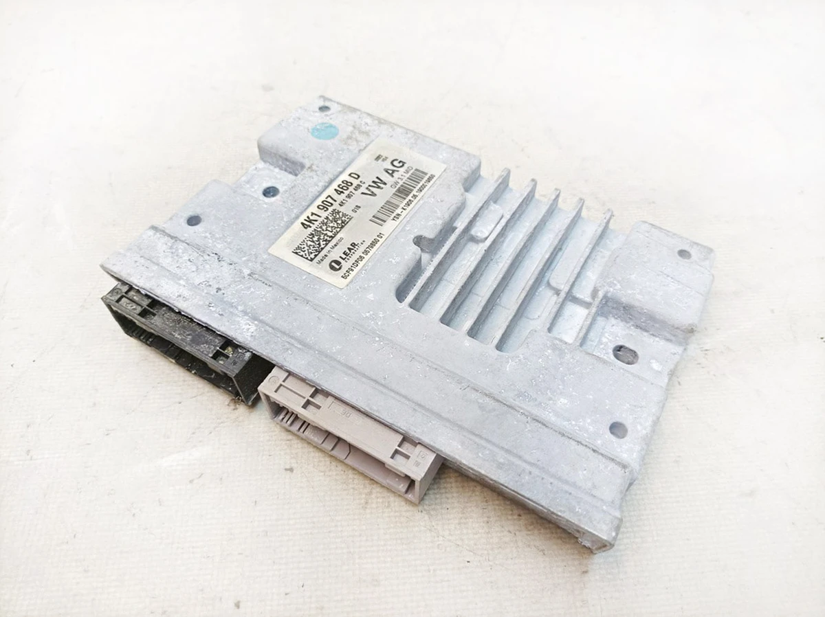 Блок диагностического интерфейса данных (поврежден) Audi E-tron 4K1907468D