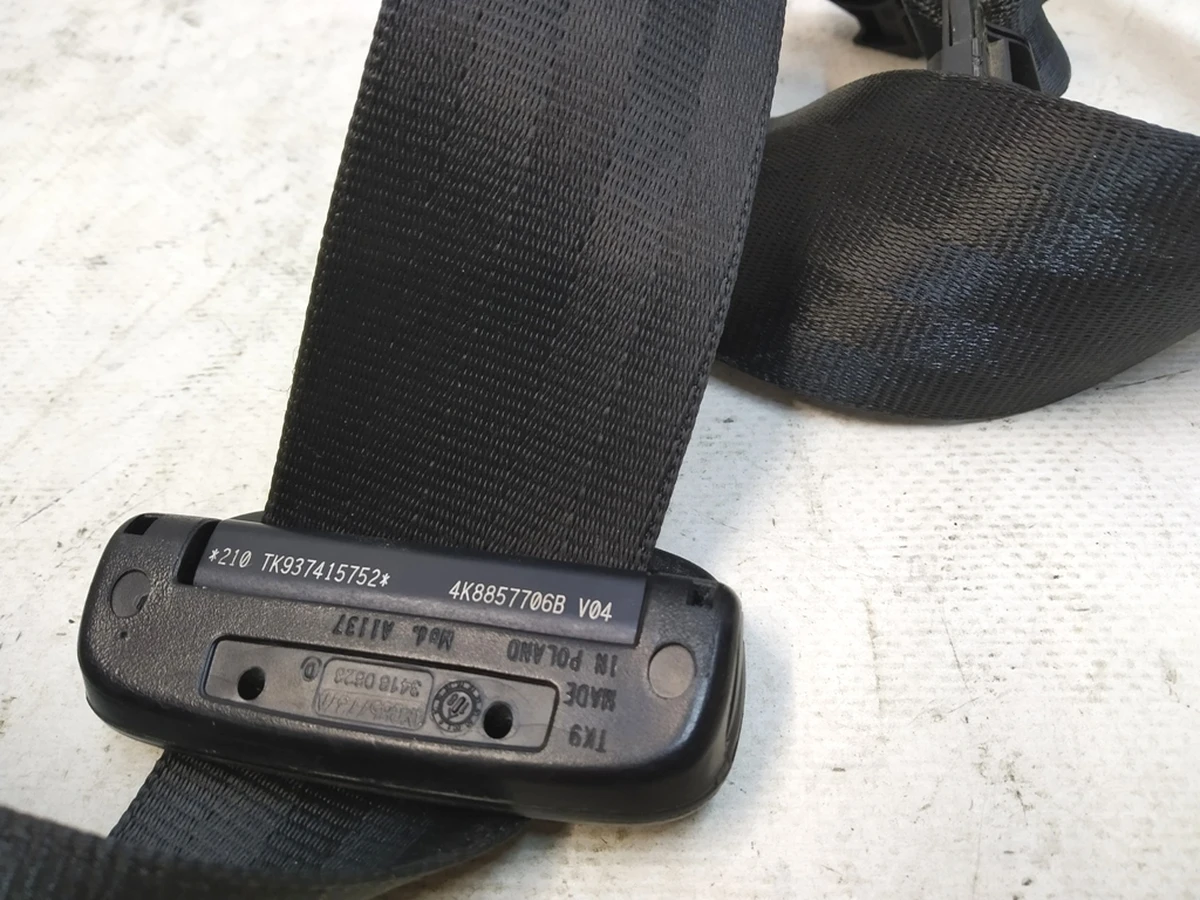 Seat belt front right with damage Audi A7 4K8857706B