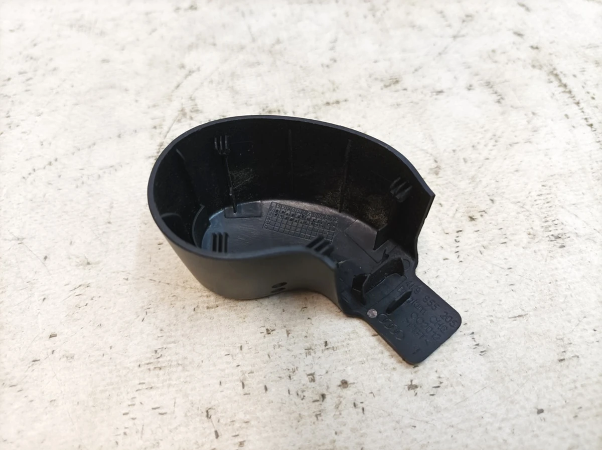 Колпачок стеклоочистителя заднего стекла Audi E-tron 4K9955205