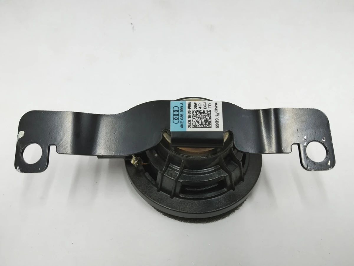 Динамик высокочастотный стойки A с кронштейном правый Audi E-tron 4KE035399A