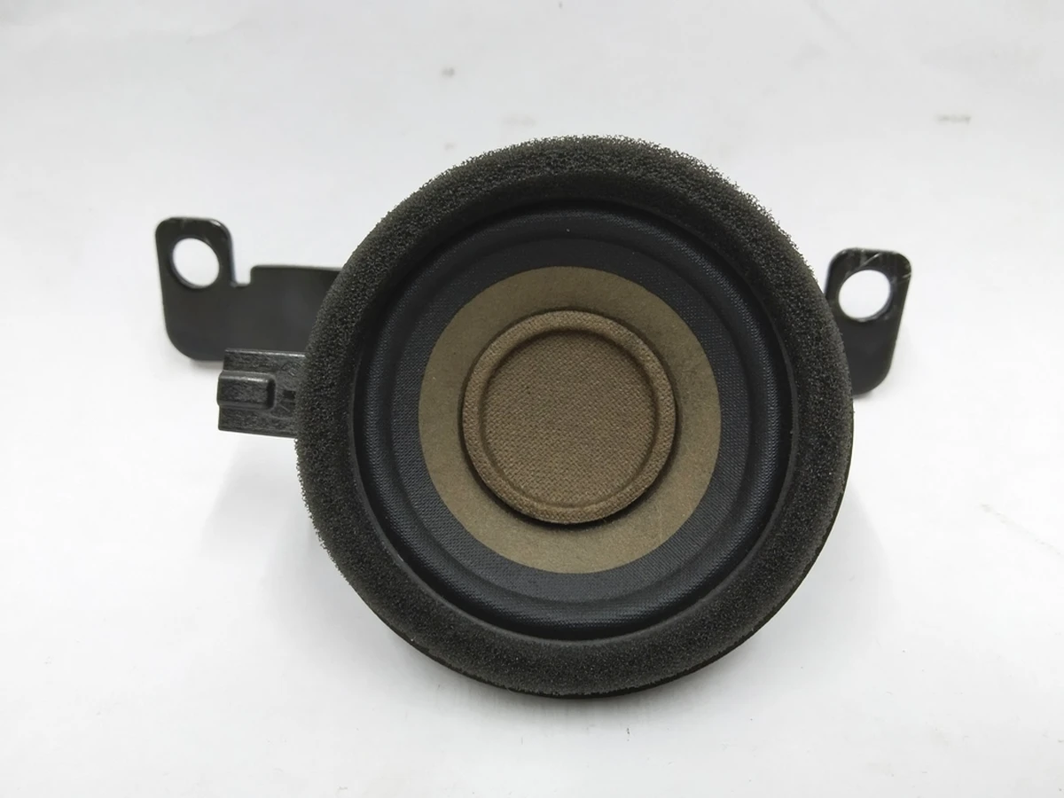 Динамик высокочастотный стойки A с кронштейном правый Audi E-tron 4KE035399A