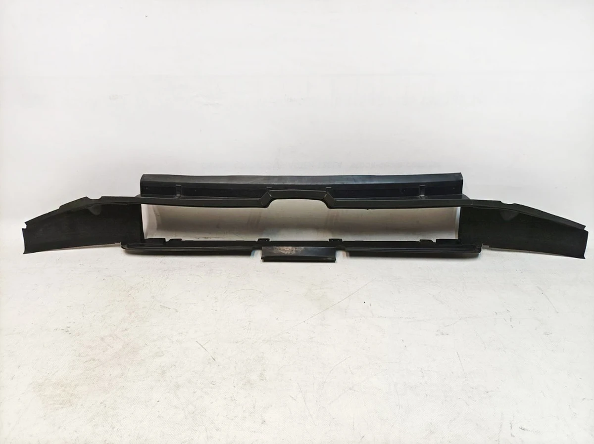 Воздуховод передний нижний Audi E-tron 4KE121286F