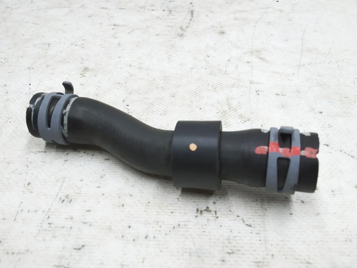 Шланг системи охолодження Audi E-tron 4KE121609M