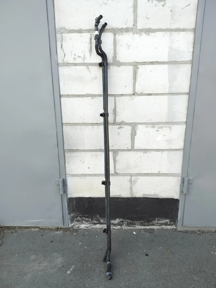 Трубки напірної магістралі охолодження високовольтної АКБ Audi E-tron 4KE145910E