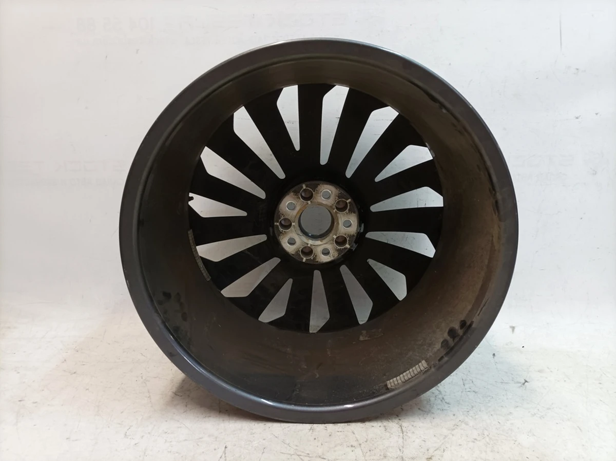 Aluminum rim E9,5JX21H2 ET36 minor damage Color code: JG3 Audi E-tron 4KE601025G