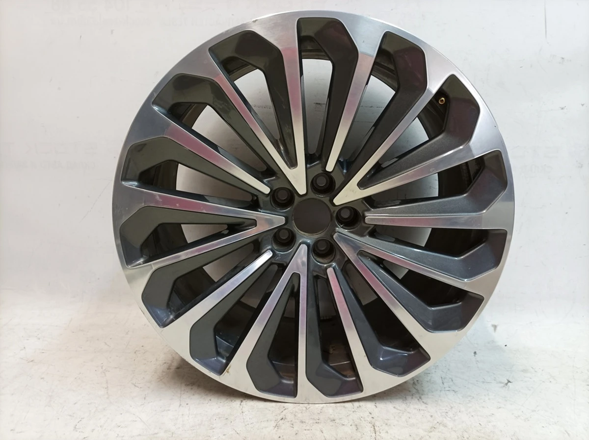 Aluminum rim E9,5JX21H2 ET36 minor damage Color code: JG3 Audi E-tron 4KE601025G