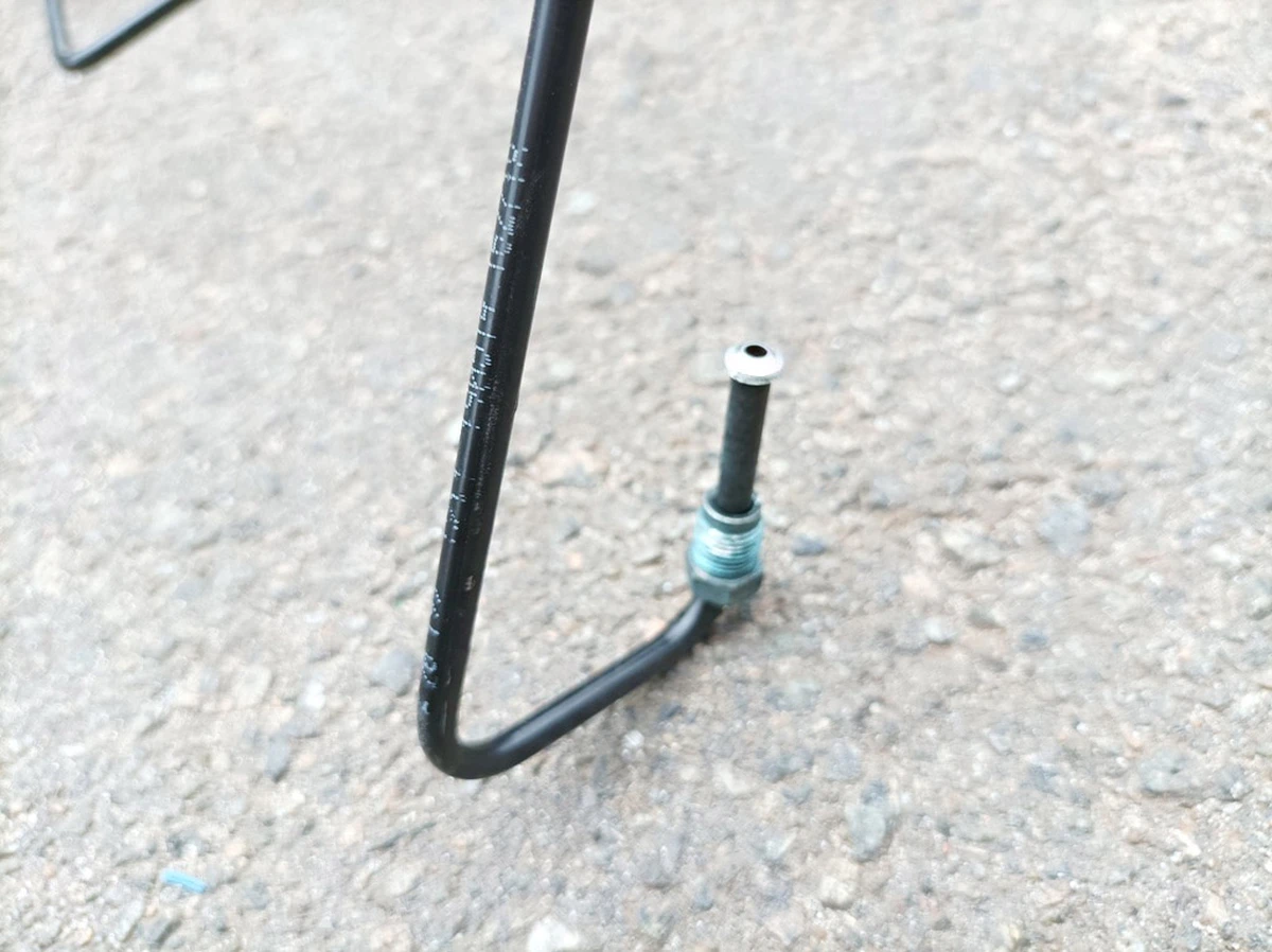 Трубка гальмівна задня права Audi E-tron 4KE614742D