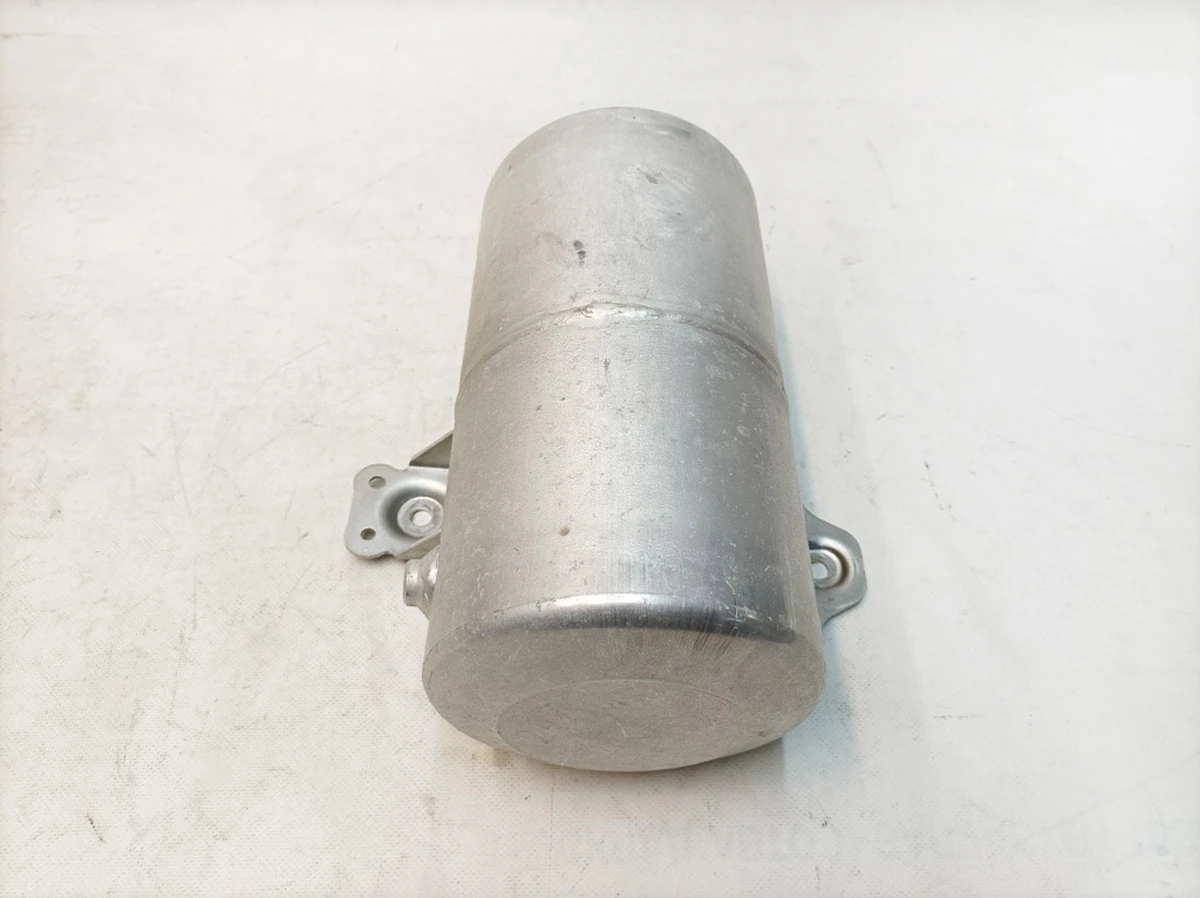 Аккумулятор давления левый Audi E-tron 4KE616203A