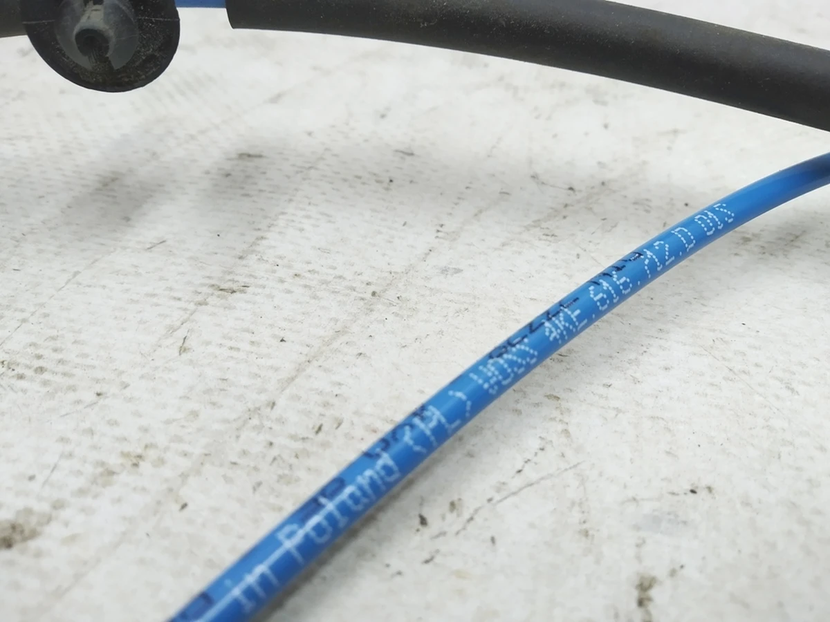 Трубопровід пневмосистеми 4ММ синій Audi E-tron 4KE616712D