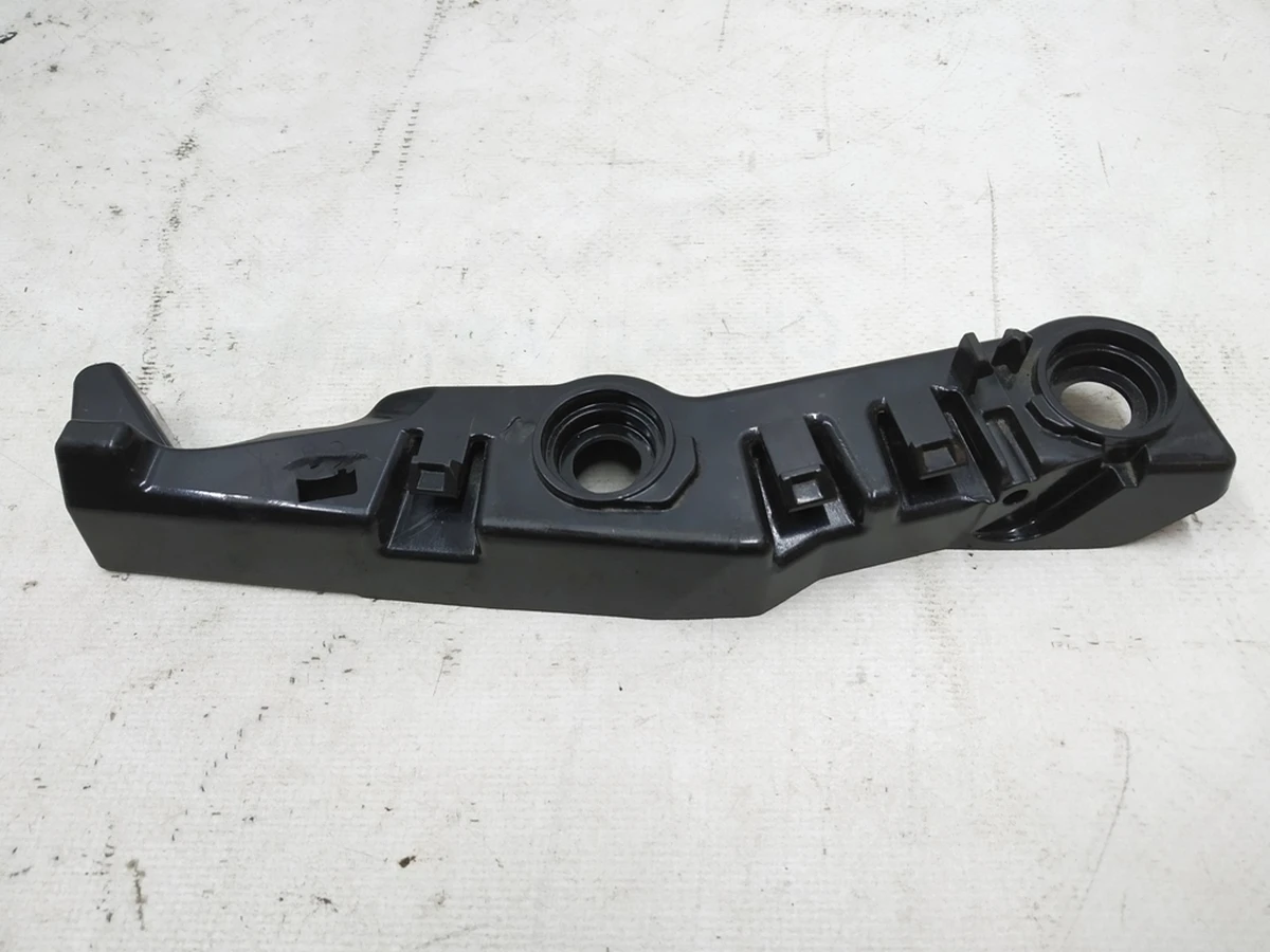 Направляющая бампера переднего левая с повреждением Audi E-tron 4KE807283