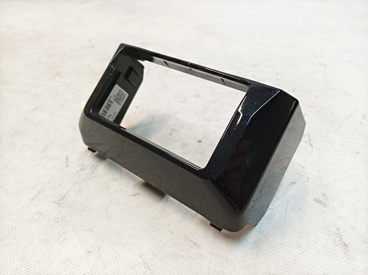 Накладка блока управления адаптивного круиз-контроля Y9B Audi E-tron 4KE807644