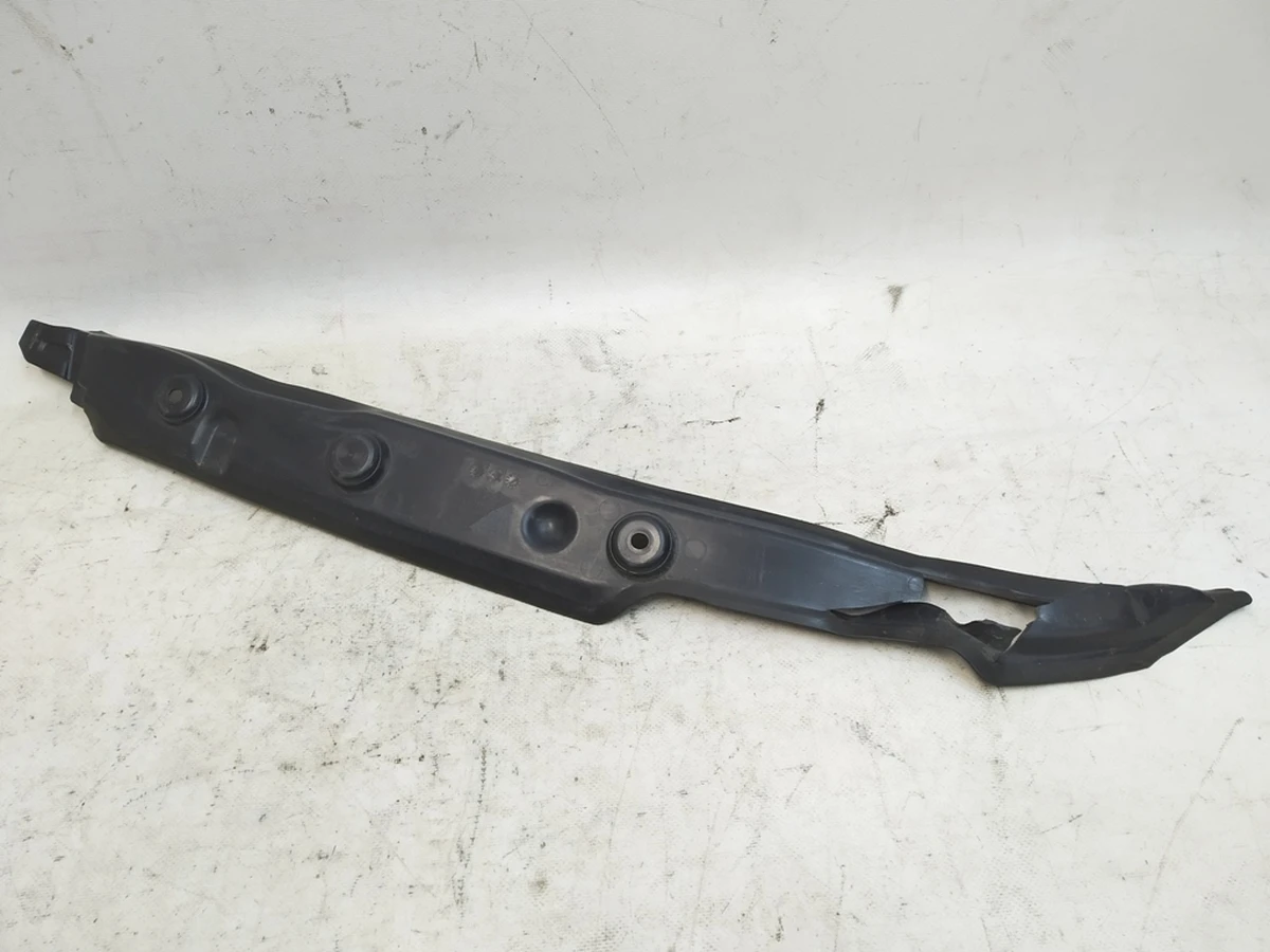 Fender end panel, front left inner damaged Audi E-tron 4KE821111